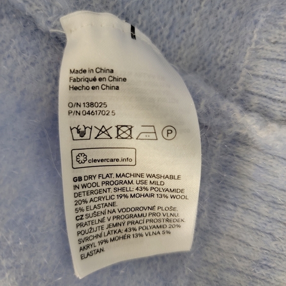 H&M Sweater Wool Mohair Sz XS Crewneck Fuzzy Blue - Picture 5 of 5